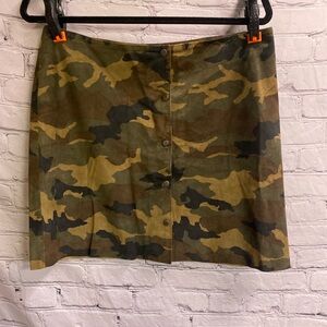 Nine West Women’s 100% Genuine Suede Leather Camo Button Up Y2K Mini Skirt Sz 12